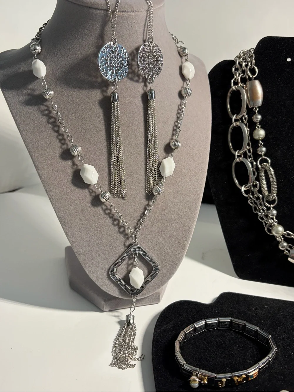 Silver-Tone Layered Chain Necklace and Bracelet Set - Elegant Women's Jewelry 8